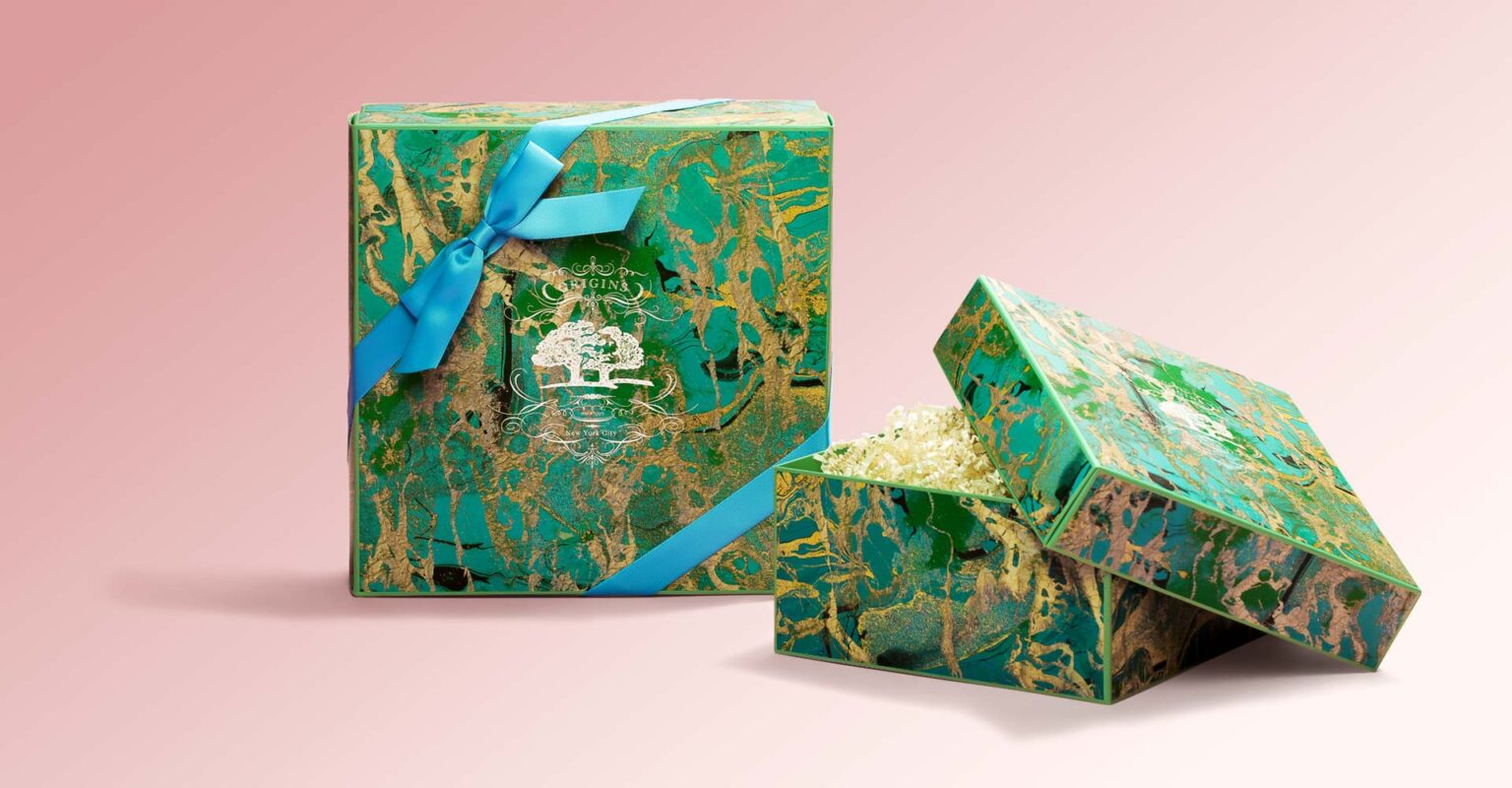 Visually Stunning Holiday Gift Boxes for Origins | CRP