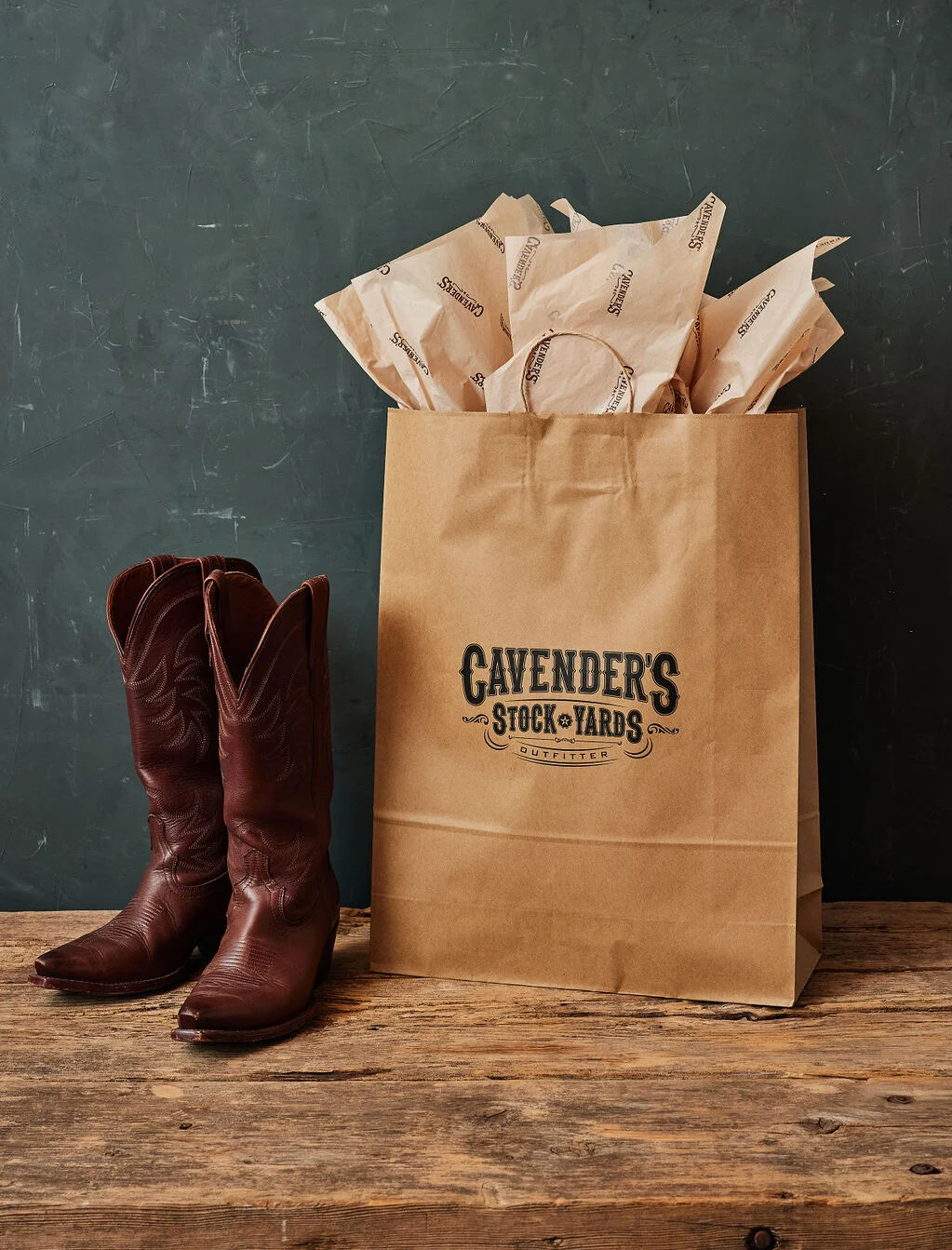 Cavender’s paper twist shopping bags. Designed and produced by Creative Retail Packaging.
